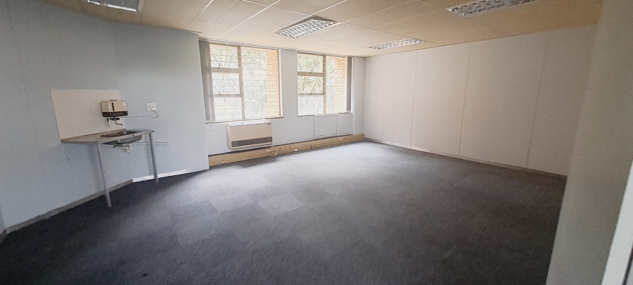 To Let commercial Property for Rent in Oakdale Western Cape